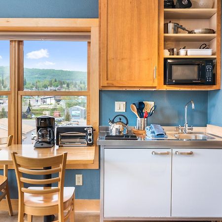 East Bay Suites Grand Marais Bagian luar foto