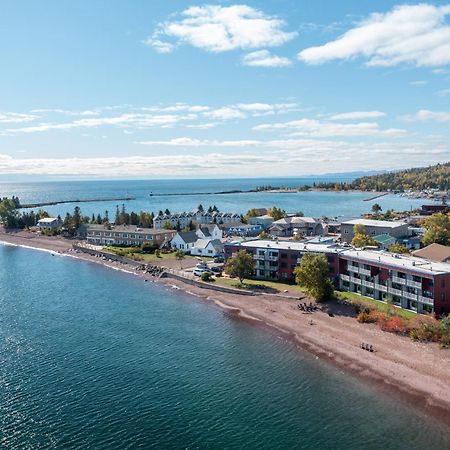 East Bay Suites Grand Marais Bagian luar foto
