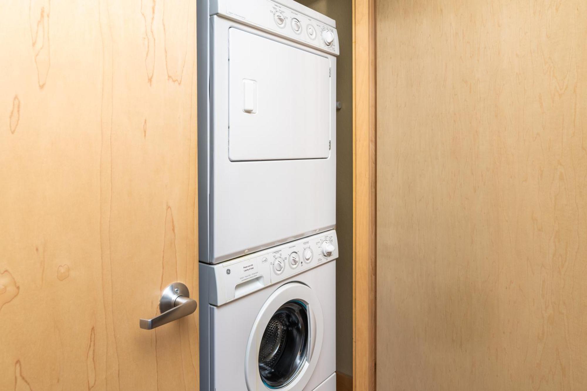 East Bay Suites Grand Marais Bagian luar foto