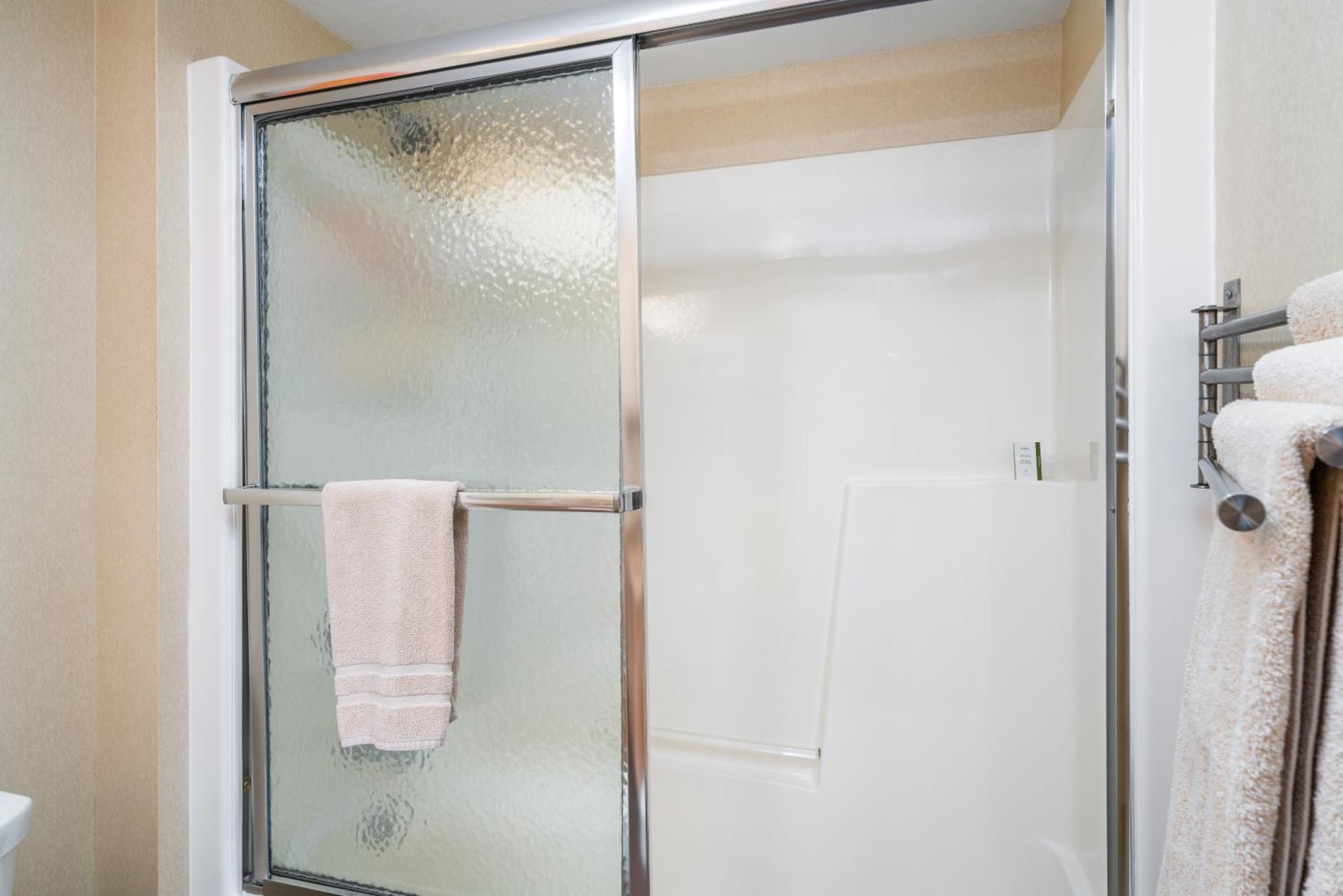 East Bay Suites Grand Marais Bagian luar foto