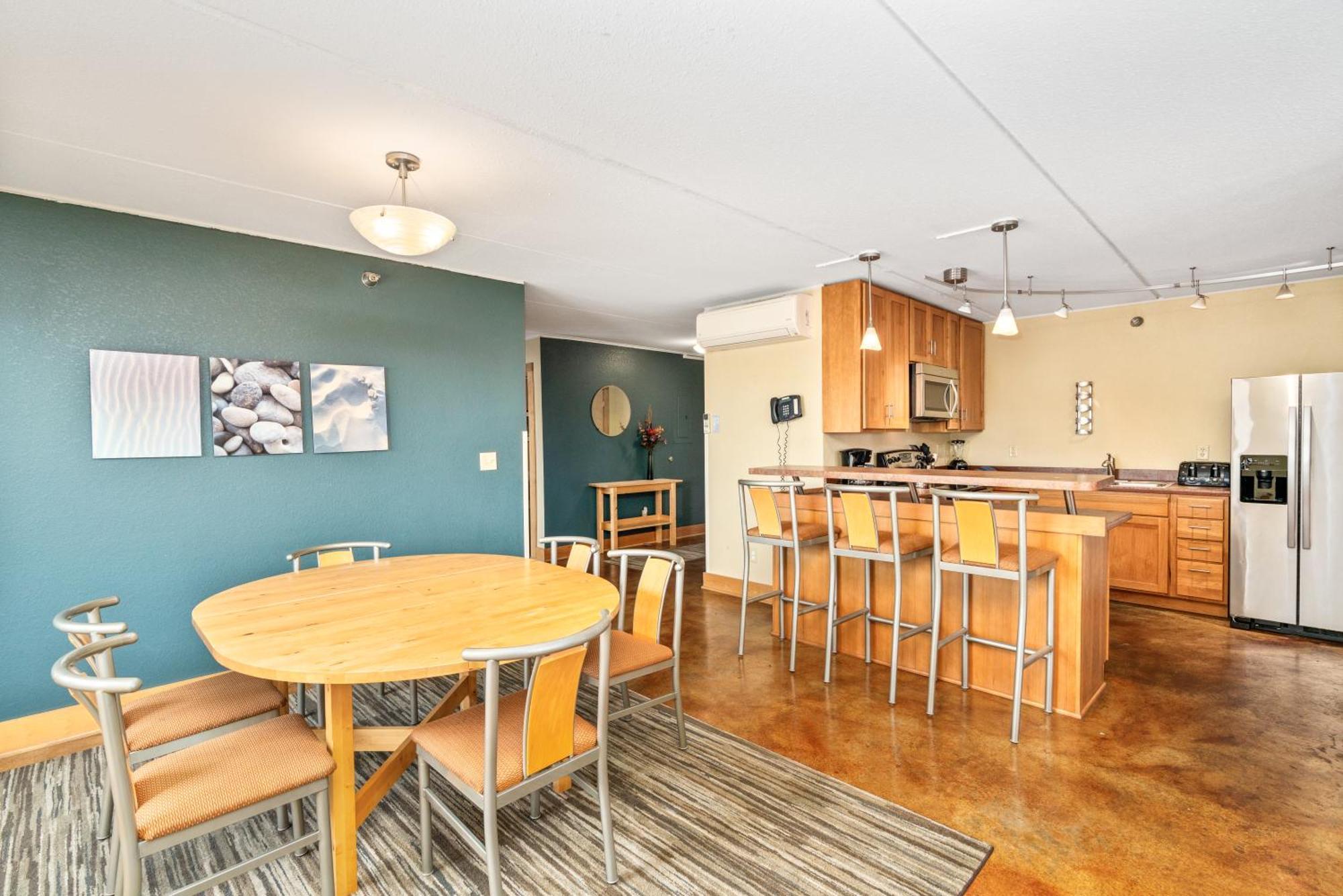 East Bay Suites Grand Marais Bagian luar foto