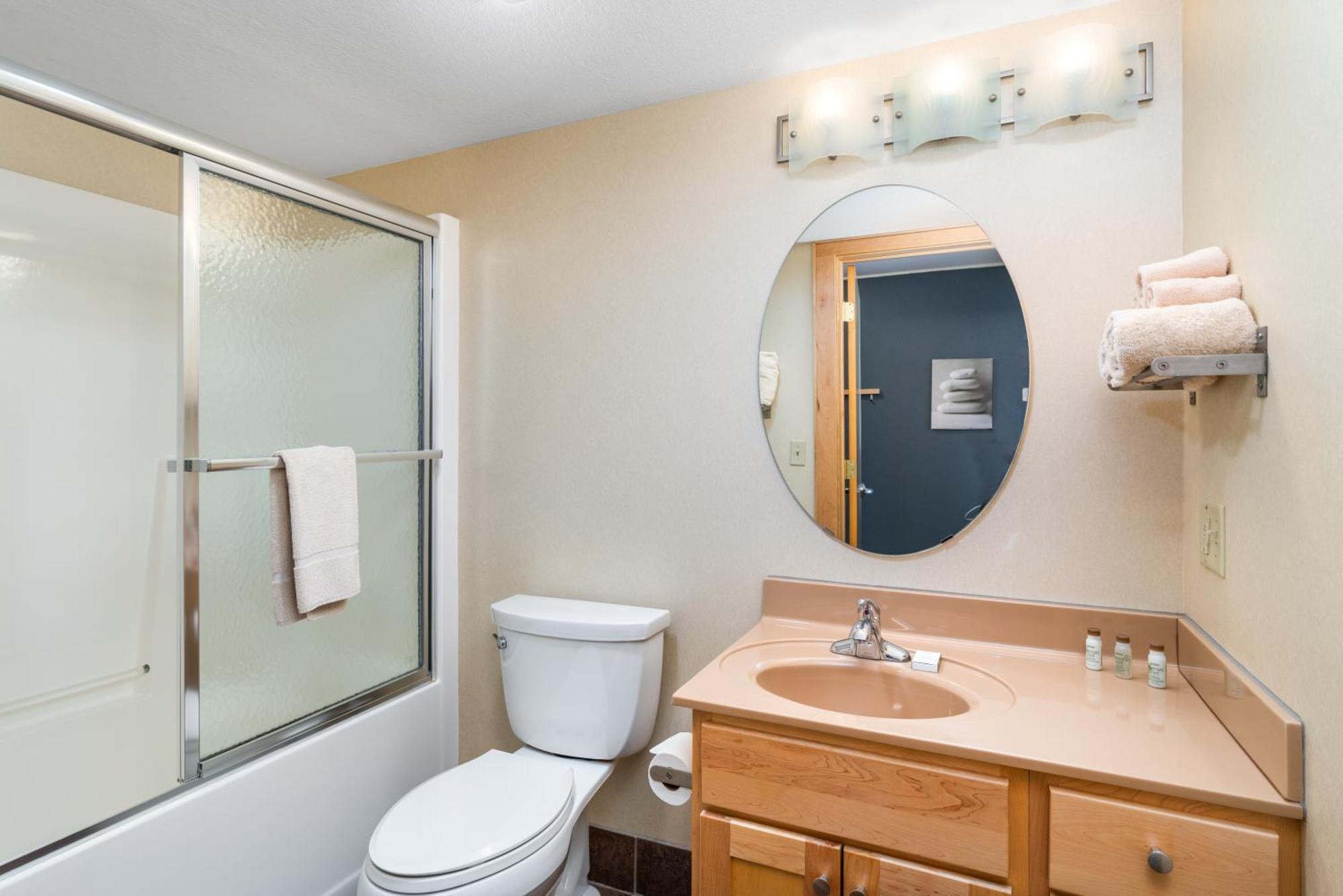 East Bay Suites Grand Marais Ruang foto