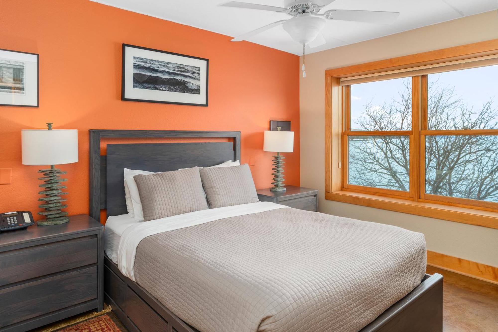 East Bay Suites Grand Marais Bagian luar foto