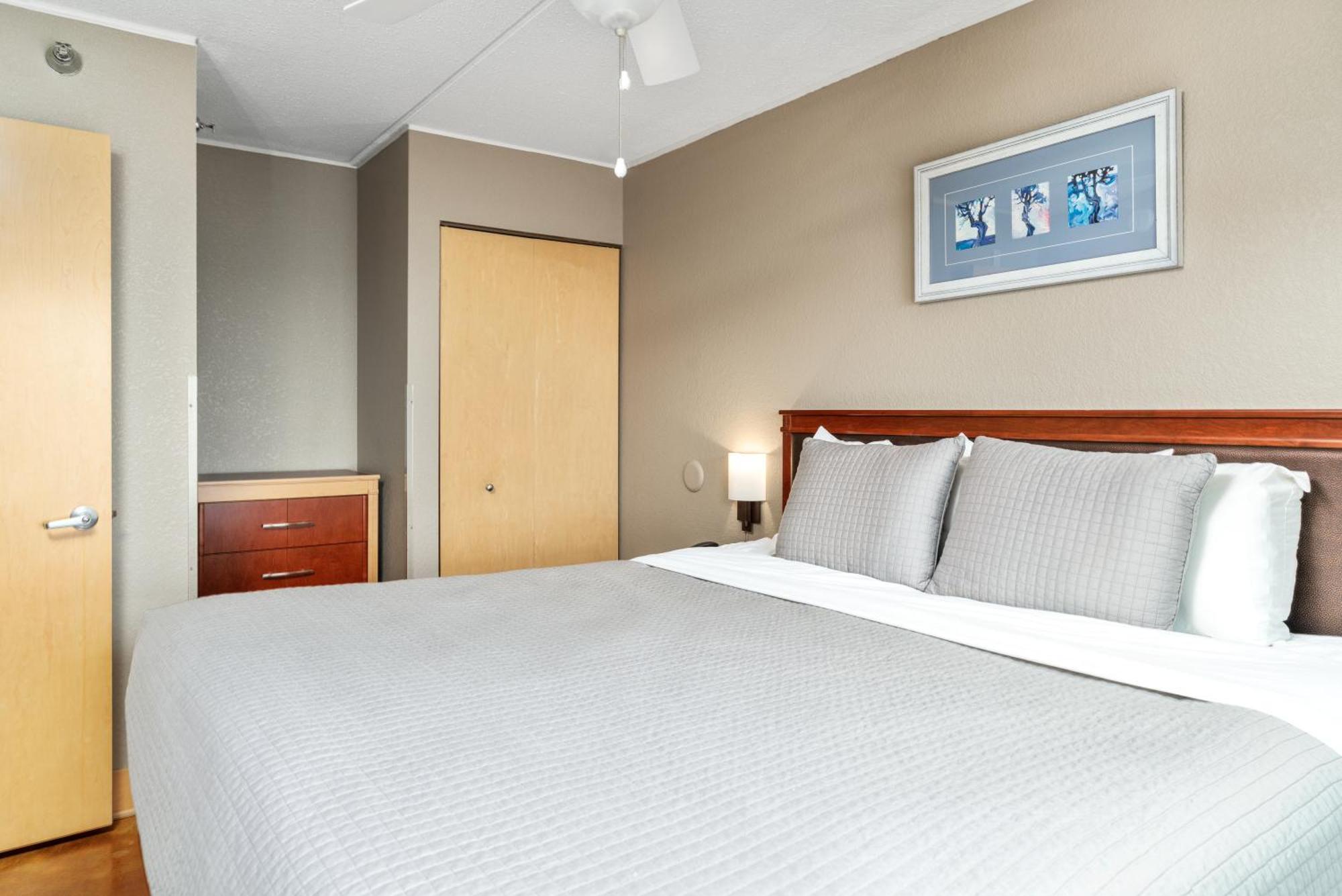East Bay Suites Grand Marais Bagian luar foto