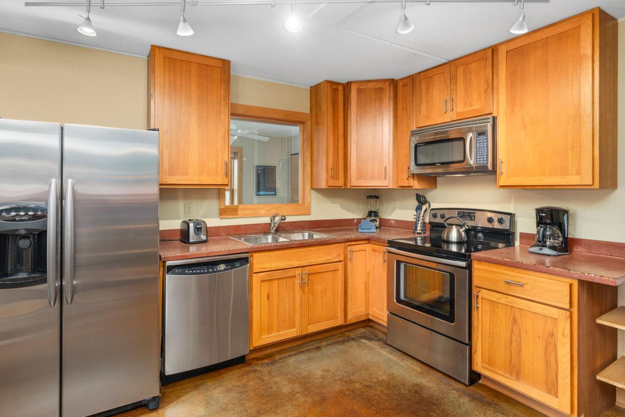 East Bay Suites Grand Marais Bagian luar foto
