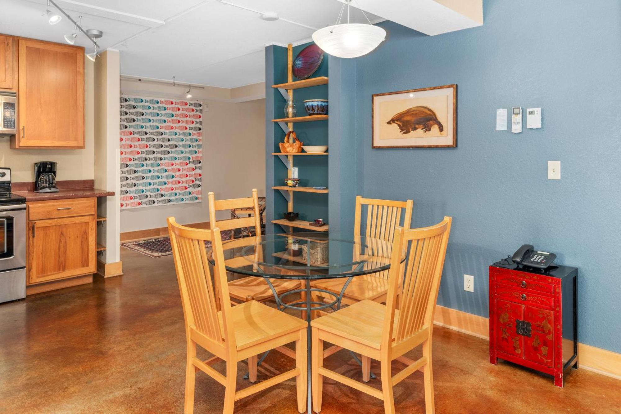 East Bay Suites Grand Marais Bagian luar foto